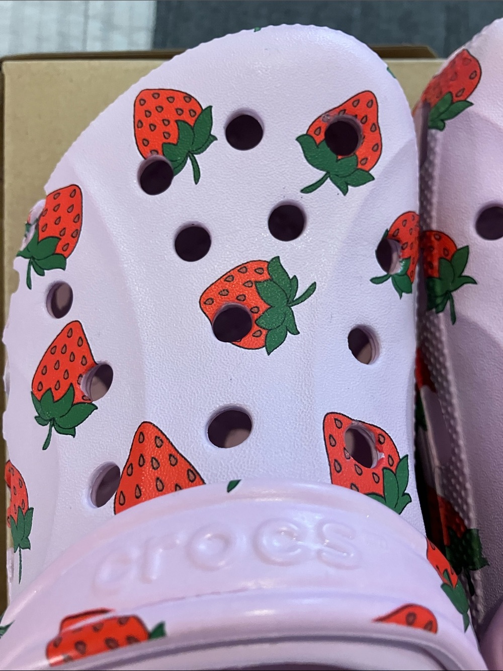 Pink Strawberry Print woman’s Crocs - Picture 2 of 4
